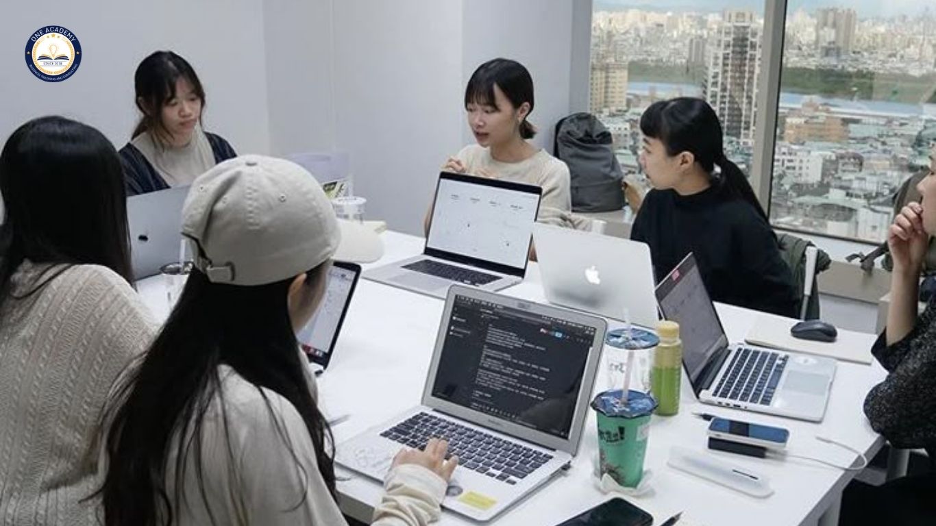 10 Câu Hỏi Giúp CEO Đánh Giá Đúng Nhu Cầu Đào Tạo Nhân Sự – Tránh Lãng Phí Ngân Sách và Thời Gian 10 Câu Hỏi Giúp CEO Đánh Giá Đúng Nhu Cầu Đào Tạo Nhân Sự – Tránh Lãng Phí Ngân Sách và Thời Gian